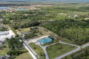 256 Price St, Naples, FL 34113 - Photo 2