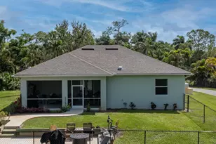 260 Price St, Naples, FL 34113 - Photo 6