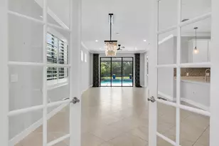 7690 Jacaranda Ln, Naples, FL 34114 - Photo 10