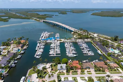 843 Buttonwood Court, Marco Island, FL 34145 - Photo 16