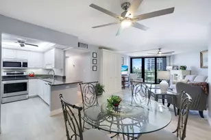 320 Seaview Ct, Marco Island, FL 34145 - Photo 4