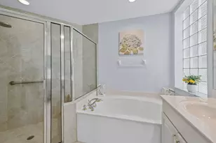 8556 Peppertree Way, Naples, FL 34114 - Photo 16