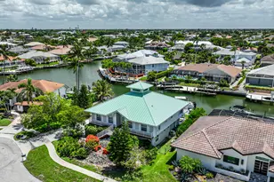 1218 Treasure Ct, Marco Island, FL 34145 - Photo 38