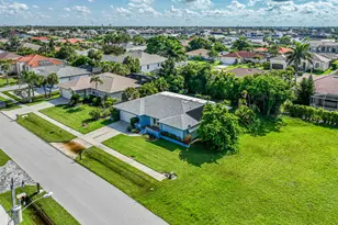 211 W Flamingo Cir, Marco Island, FL 34145 - Photo 20