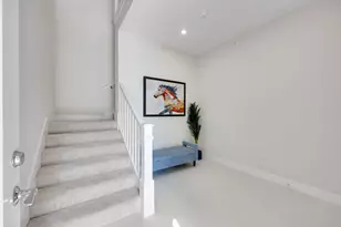 309 Indies Dr W, Naples, FL 34114 - Photo 16