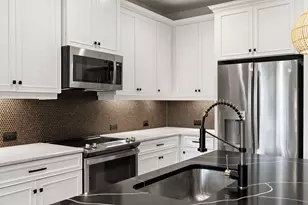 2567 Seychelles Dr Dr, Naples, FL 34112 - Photo 20