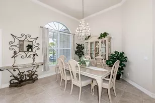 331 Waterleaf Ct, Marco Island, FL 34145 - Photo 4