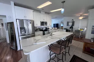 65 Turquoise Ave, Naples, FL 34114 - Photo 4