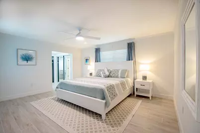 19 E Pelican Street, Naples, FL 34113 - Photo 18