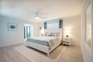 19 E Pelican St, Naples, FL 34113 - Photo 18