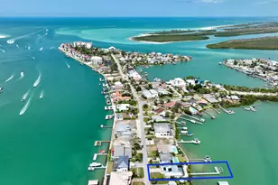 19 E Pelican St, Naples, FL 34113 - Photo 2