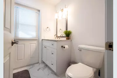 19 E Pelican Street, Naples, FL 34113 - Photo 22