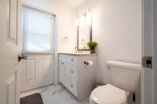 19 E Pelican St, Naples, FL 34113 - Photo 22