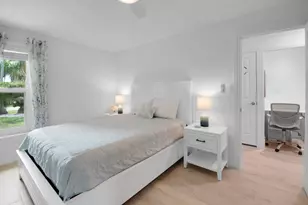 19 E Pelican St, Naples, FL 34113 - Photo 26