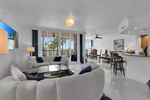 1060 Borghese Ln, Naples, FL 34114 - Photo 12