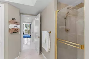 1060 Borghese Ln, Naples, FL 34114 - Photo 24