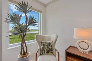 1050 Borghese Ln, Naples, FL 34114 - Photo 20