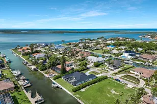 921 Scott Dr, Marco Island, FL 34145 - Photo 4