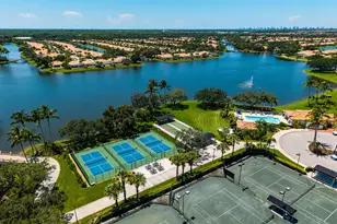 3850 Huelva Ct, Naples, FL 34109 - Photo 44