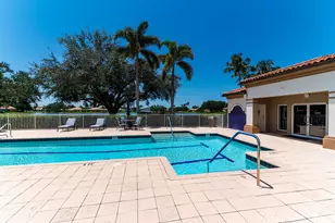 3850 Huelva Ct, Naples, FL 34109 - Photo 38