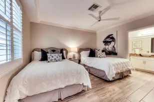 160 Palm St, Marco Island, FL 34145 - Photo 12