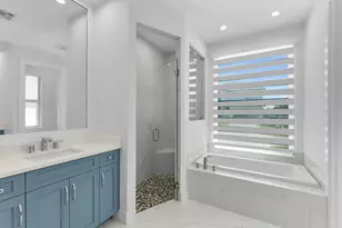 108 Gulfstream St, Marco Island, FL 34145 - Photo 24