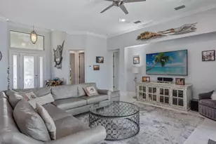 1107 Breakwater Ct, Marco Island, FL 34145 - Photo 6