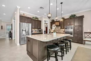 7813 Hawthorne Dr, Naples, FL 34113 - Photo 12