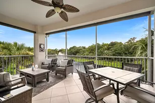 7813 Hawthorne Dr, Naples, FL 34113 - Photo 2