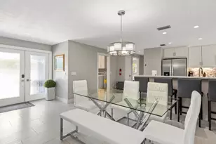 291 W Flamingo Cir, Marco Island, FL 34145 - Photo 10