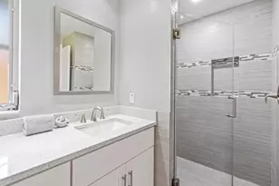 291 W Flamingo Cir, Marco Island, FL 34145 - Photo 16