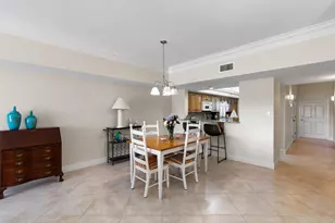 907 Panama Ct, Marco Island, FL 34145 - Photo 12