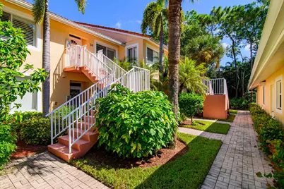 2365 Bayou Lane #7010, Naples, FL 34112 - Photo 4