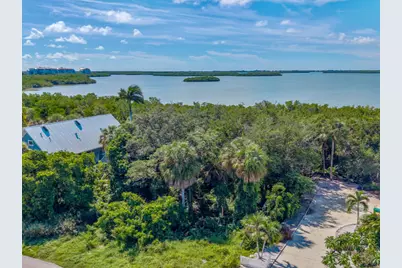 1989 Sheffield Avenue #5, Marco Island, FL 34145 - Photo 4