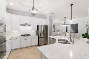 2862 Aviamar Cir, Naples, FL 34114 - Photo 12