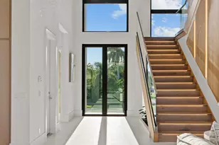 921 Giralda Ct, Marco Island, FL 34145 - Photo 2