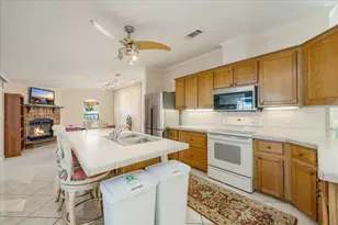 32 Sonderhen Dr, Naples, FL 34114 - Photo 10