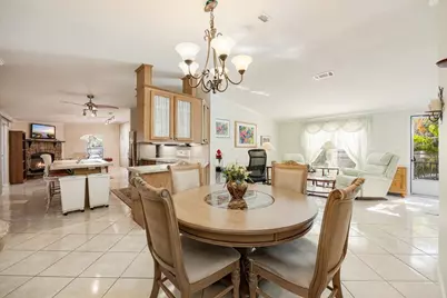 32 Sonderhen Drive, Naples, FL 34114 - Photo 6