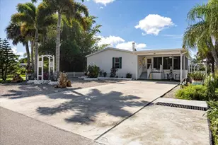 32 Sonderhen Dr, Naples, FL 34114 - Photo 1