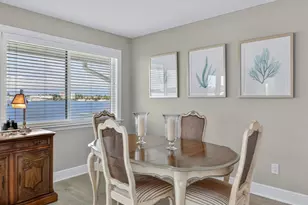 1302 Chesapeake Ave, Naples, FL 34102 - Photo 10