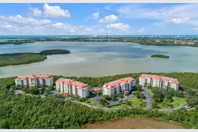 269 Vintage Bay #26, Marco Island, FL 34145 - Photo 38