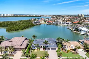650 Rockport Ct, Marco Island, FL 34145 - Photo 1
