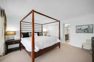 300 Park Shore Dr, Naples, FL 34103 - Photo 12