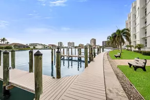 300 Park Shore Dr, Naples, FL 34103 - Photo 42