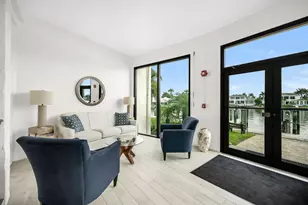 300 Park Shore Dr, Naples, FL 34103 - Photo 38