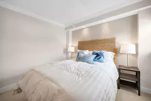 300 Park Shore Dr, Naples, FL 34103 - Photo 20