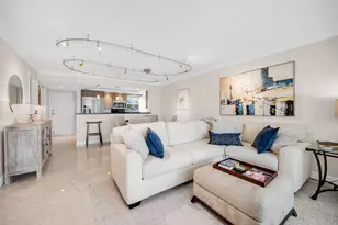 300 Park Shore Dr, Naples, FL 34103 - Photo 8