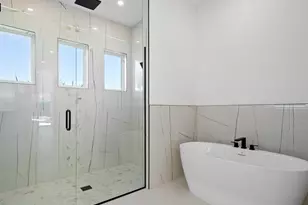131 Bald Eagle Dr, Marco Island, FL 34145 - Photo 28