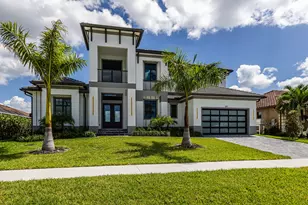 109 Gulfstream St, Marco Island, FL 34145 - Photo 2