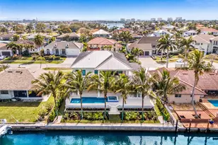 826 Magnolia Ct, Marco Island, FL 34145 - Photo 4